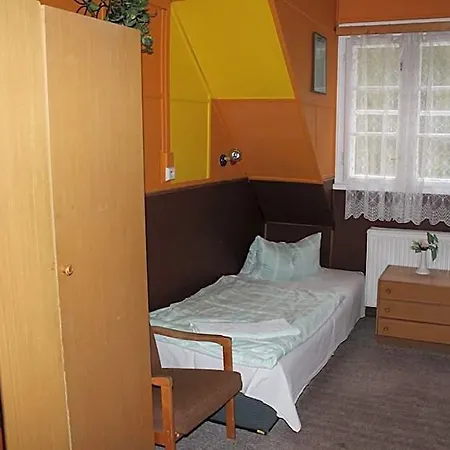 Turisticka Prachov بيت ريفي Jičín